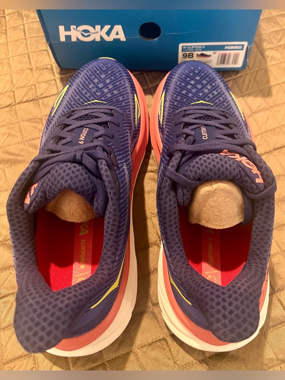 Hoka Women’s Navy & Coral Running Sneakers NWT in box - Picture 4 of 6